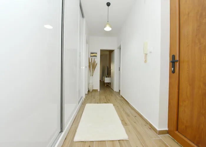 Lola Apartment