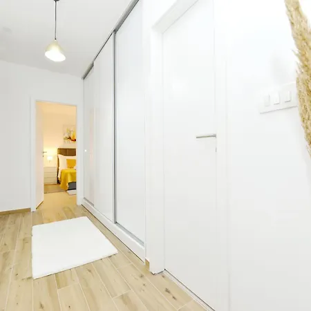 Apartment Lola * Zadar