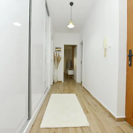Apartment Lola Daire